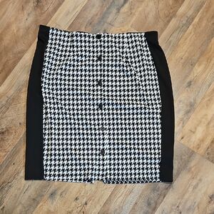 👗Agnes Orinda Black and White Houndstooth Skirt
